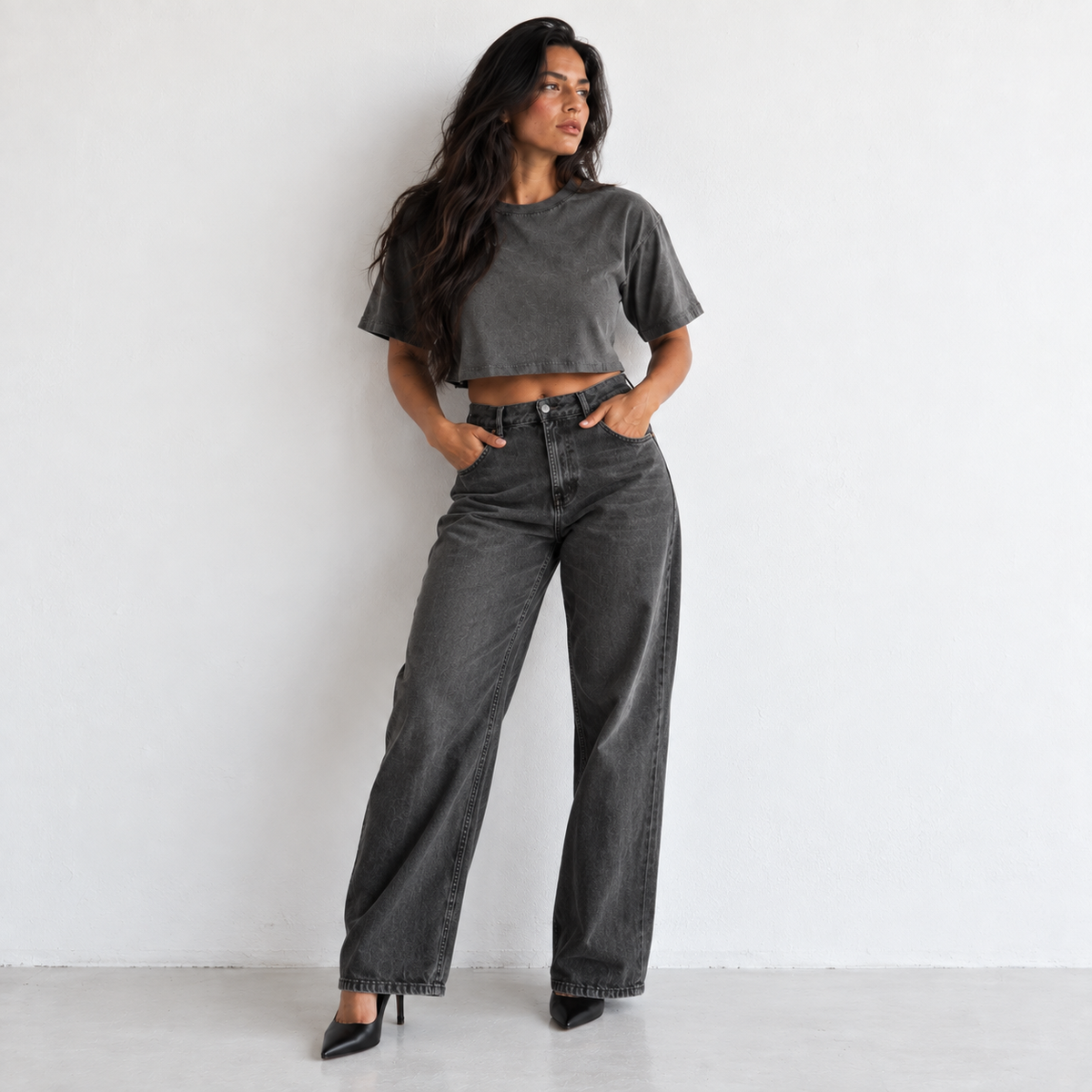 Crop top premium femme 100 % coton Shadow, vue de face – L’ATELIER 514
