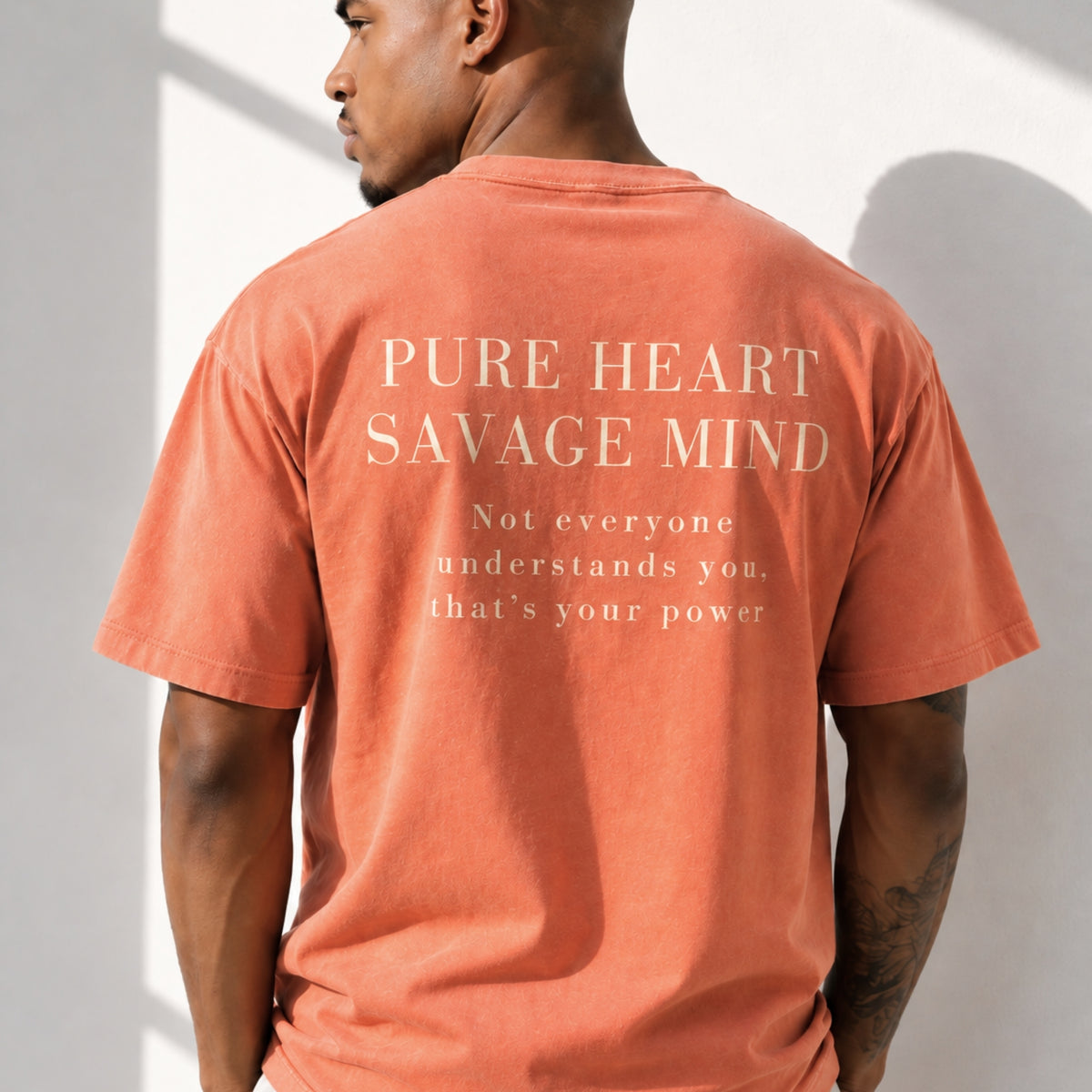 T-shirt premium homme Mango, vue de dos - L'atelier 514